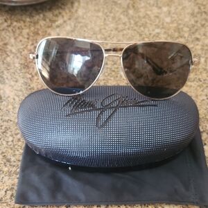 Maui Jim Aviator Style Sunglasses - Gold Frame with Greyish/Black (Dark) Lenses.